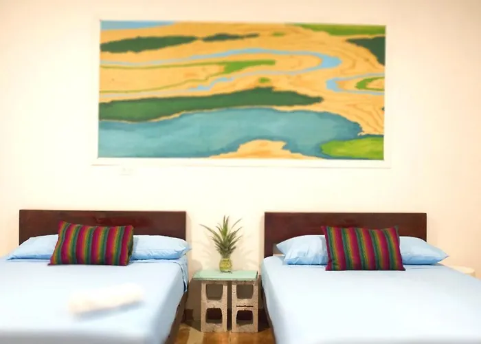 La Izsla Art Suites